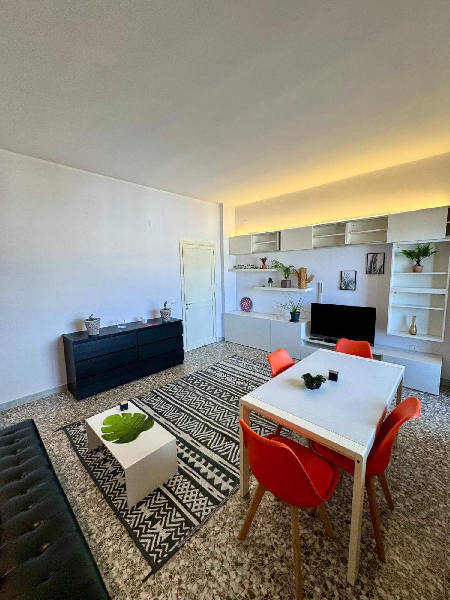 4 Balconi House- Appartamento Moderno A Lecce Eksteriør billede