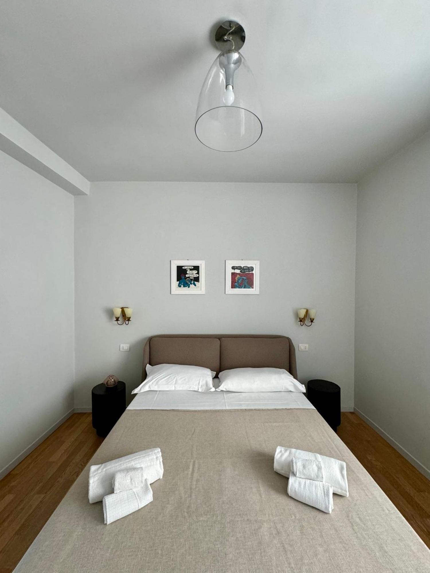 4 Balconi House- Appartamento Moderno A Lecce Eksteriør billede